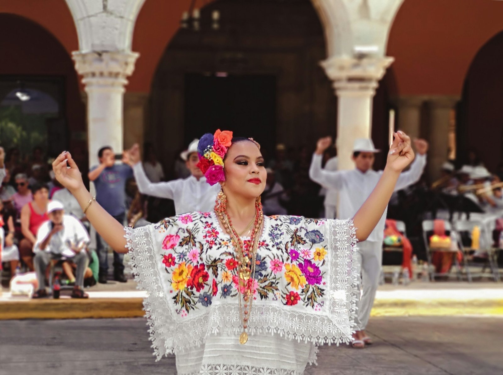 Cultura Mexicana: Una fusión de historia, arte, comida y tradición en cada rincón del sureste mexicano.